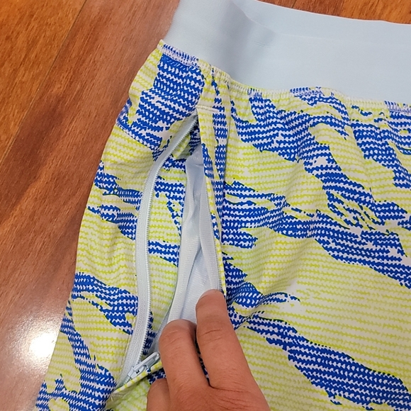 NWT Men's size L Adidas camo training shorts - Picture 2 of 7